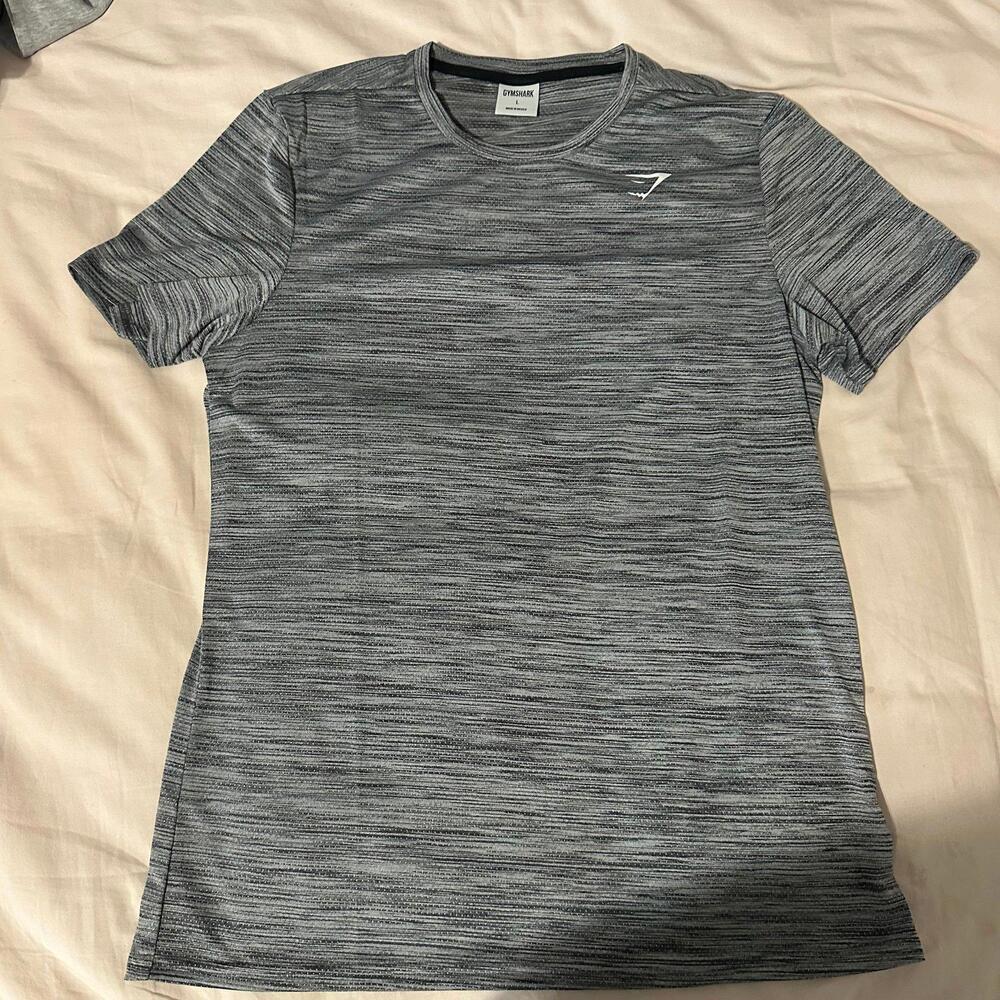 Gymshark men’s workout shirt